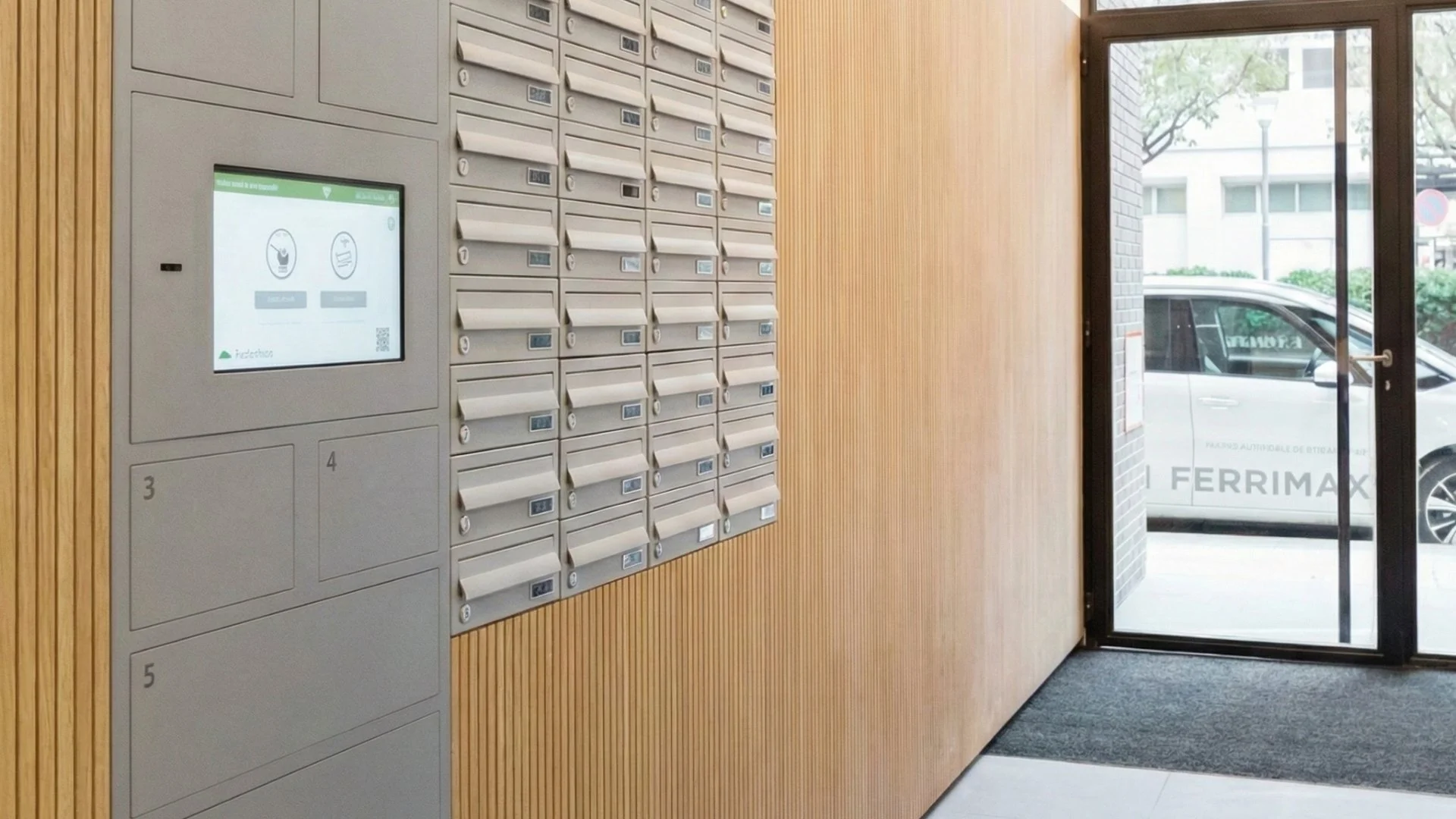 Smart locker residenziale pacchi e resi 24 7 ferrimax